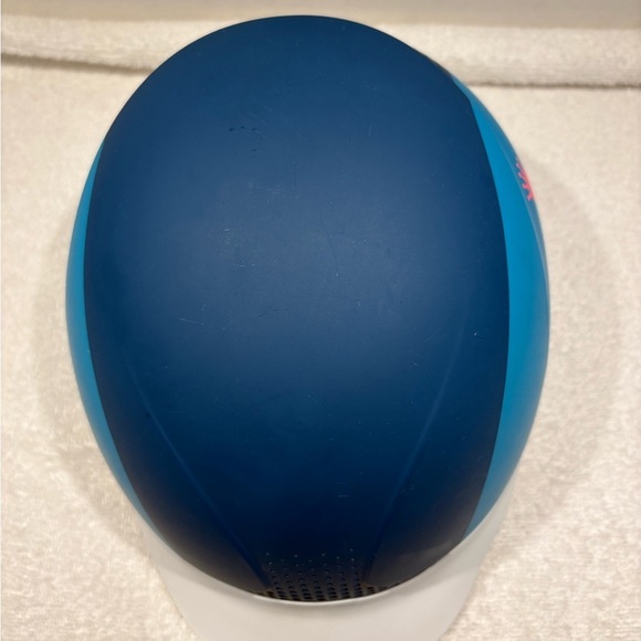 Fouganza Horse Riding Helmet - Blue & Pink 
53-55cm - Picture 11 of 12